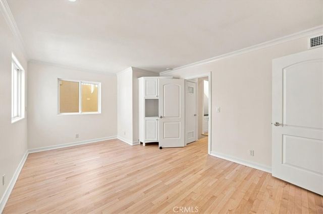 137 Lyndon Street, Hermosa Beach, CA 90254