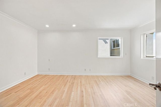 137 Lyndon Street, Hermosa Beach, CA 90254