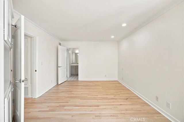 137 Lyndon Street, Hermosa Beach, CA 90254