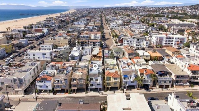 137 Lyndon Street, Hermosa Beach, CA 90254
