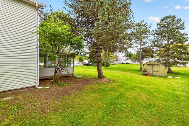 130 Troutbeck Lane, Greece, NY 14626