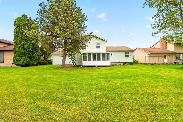 130 Troutbeck Lane, Greece, NY 14626