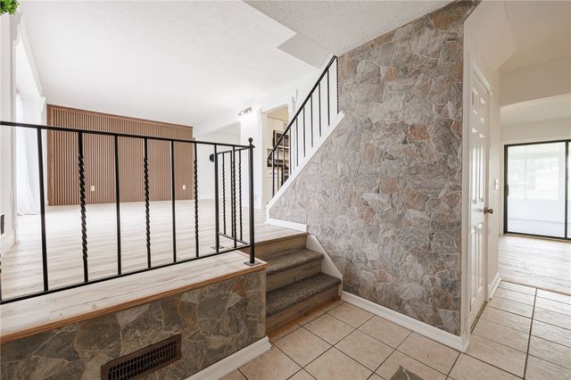 130 Troutbeck Lane, Greece, NY 14626