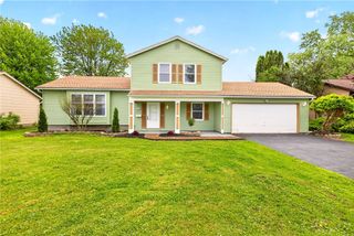 130 Troutbeck Lane, Greece, NY 14626