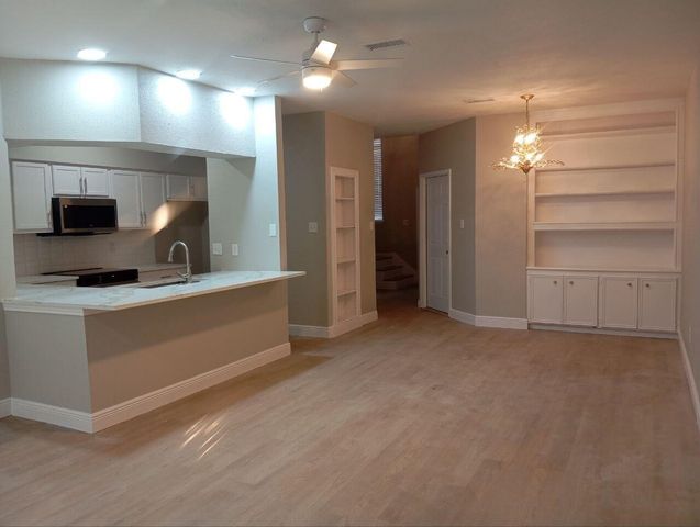 5515 Strack Road 116, Houston, TX 77069