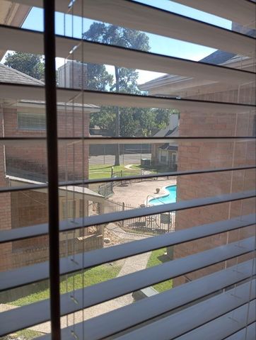 5515 Strack Road 116, Houston, TX 77069
