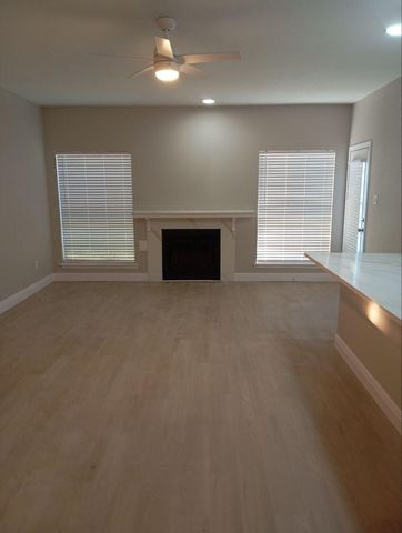 5515 Strack Road 116, Houston, TX 77069