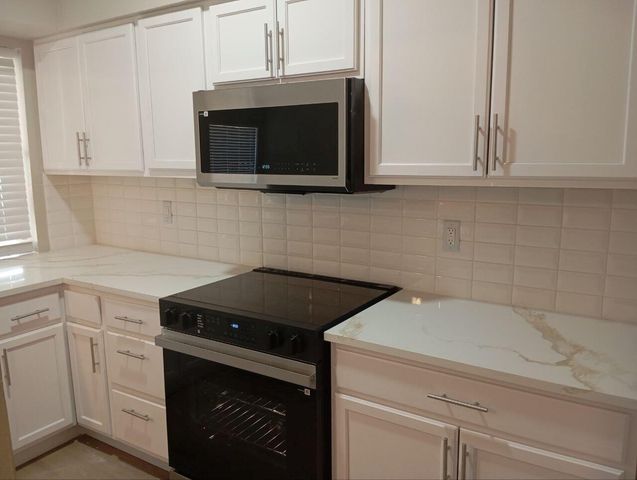 5515 Strack Road 116, Houston, TX 77069