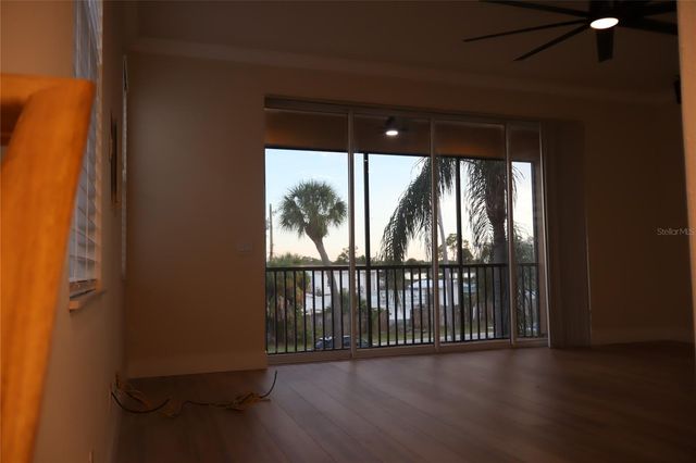 1142 VENETIAN HARBOR DRIVE NE, St Petersburg, FL 33702
