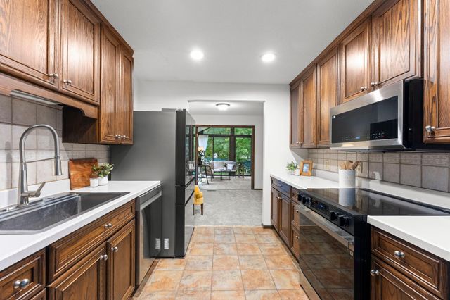 6453 134th Street W, Apple Valley, MN 55124