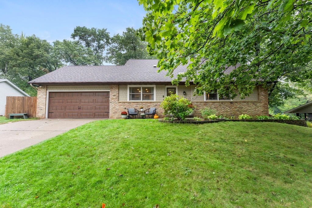 6453 134th Street W, Apple Valley, MN 55124 — photo 2