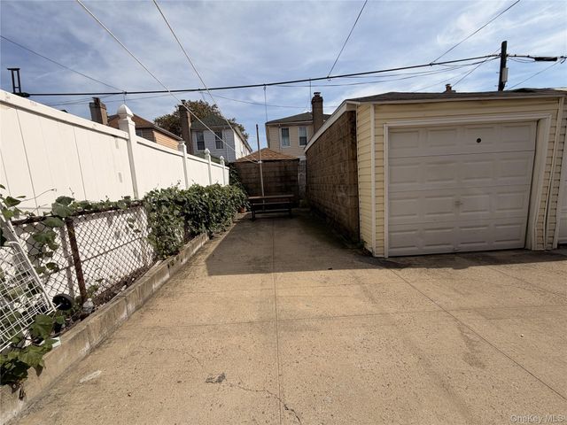 641 E 51st Street, Brooklyn, NY 11203
