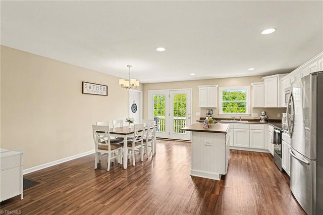 897 Breeze Hill Road, Asheboro, NC 27203