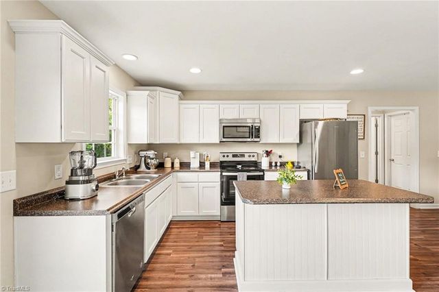 897 Breeze Hill Road, Asheboro, NC 27203