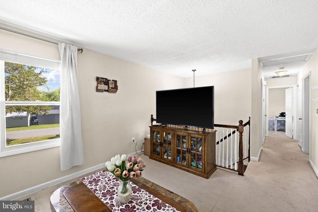303 VIA DE ROSA DR, Stafford, VA 22556