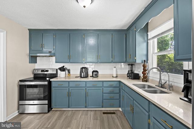 303 VIA DE ROSA DR, Stafford, VA 22556