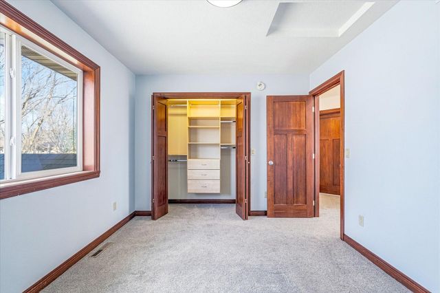 2725 Tranquility Drive, Saint Cloud, MN 56301