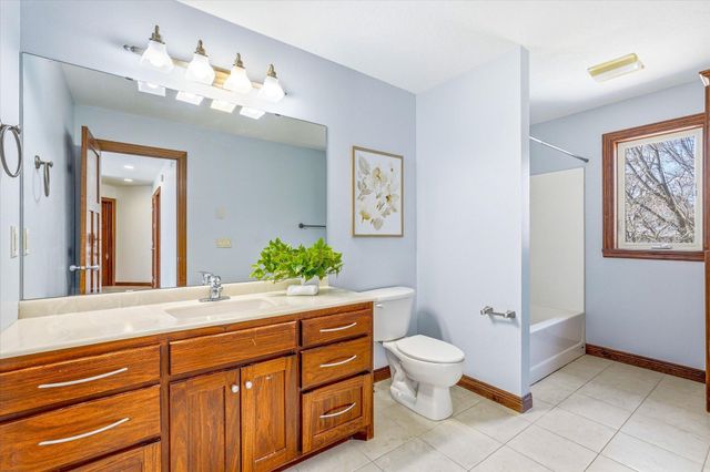 2725 Tranquility Drive, Saint Cloud, MN 56301