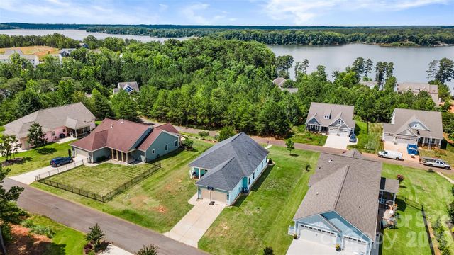 11261 Island View Lane, Lancaster, SC 29720