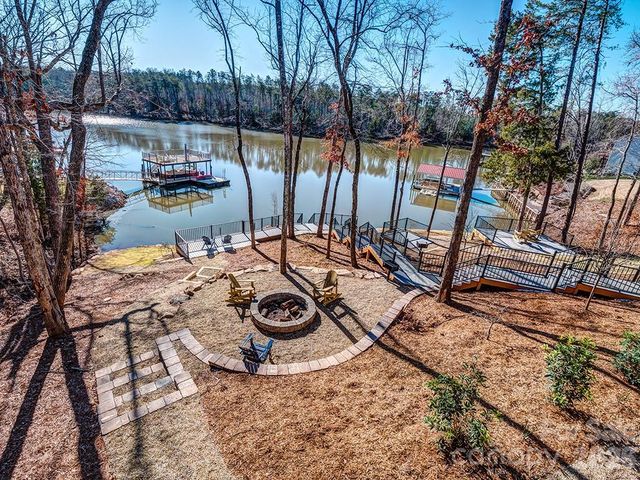 11261 Island View Lane, Lancaster, SC 29720