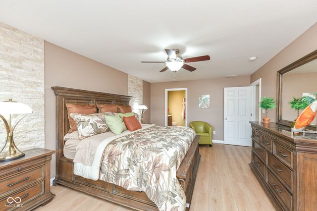 4980 W Cedar Creek Place, New Palestine, IN 46163