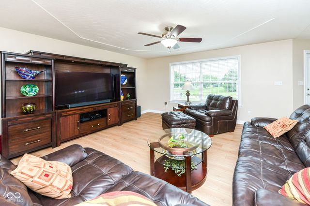 4980 W Cedar Creek Place, New Palestine, IN 46163