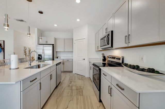 5795 SE Sky Blue Circle, Stuart, FL 34997
