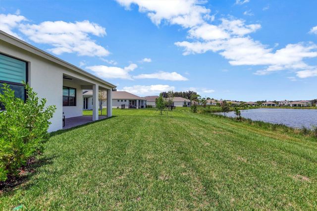 5795 SE Sky Blue Circle, Stuart, FL 34997