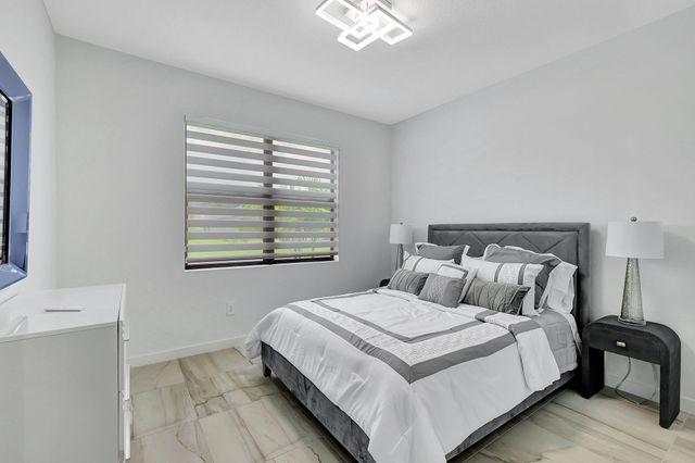 5795 SE Sky Blue Circle, Stuart, FL 34997