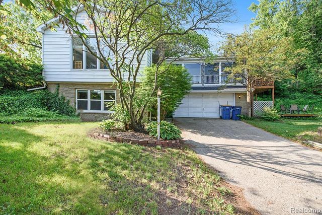 1211 Plymouth Avenue, Grand Rapids, MI 49506