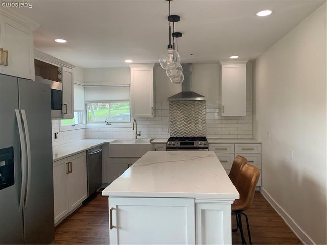 1211 Plymouth Avenue, Grand Rapids, MI 49506