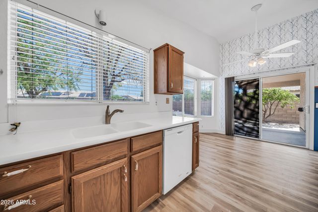 20473 N 105TH Avenue, Peoria, AZ 85382