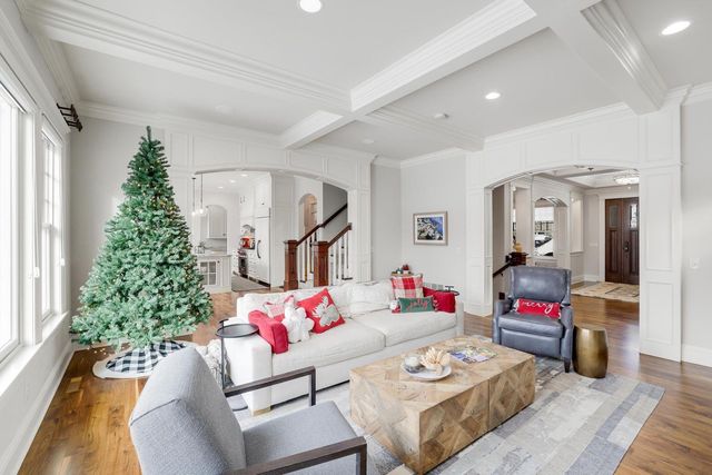 5500 Halifax Lane, Edina, MN 55424