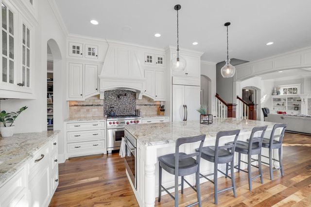 5500 Halifax Lane, Edina, MN 55424