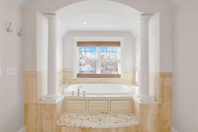 5500 Halifax Lane, Edina, MN 55424