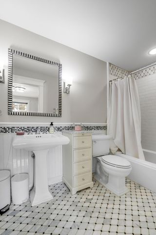 5500 Halifax Lane, Edina, MN 55424