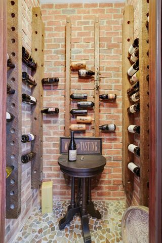 5500 Halifax Lane, Edina, MN 55424