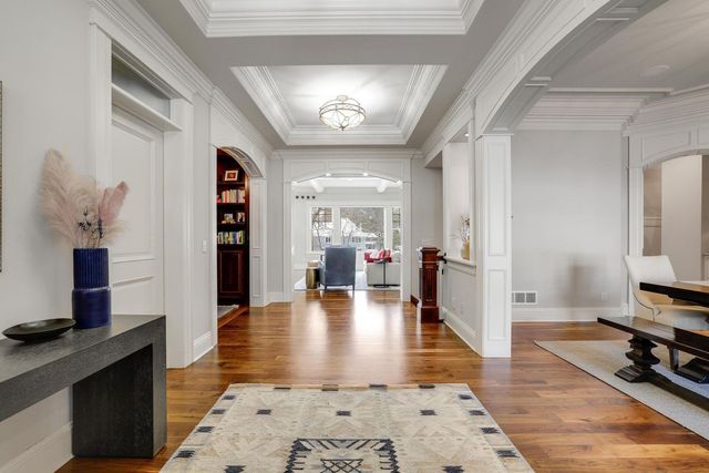 5500 Halifax Lane, Edina, MN 55424