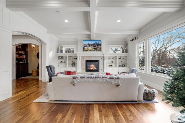 5500 Halifax Lane, Edina, MN 55424