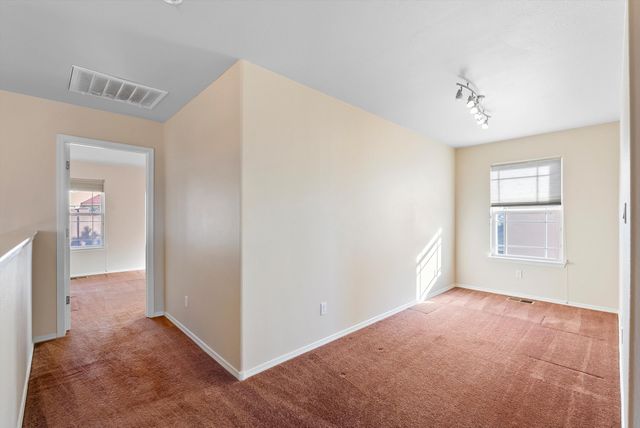 10431 CROSSCUT Drive NW, Albuquerque, NM 87114