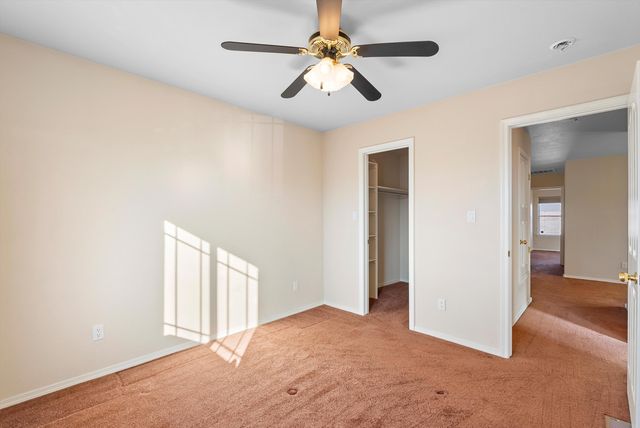 10431 CROSSCUT Drive NW, Albuquerque, NM 87114