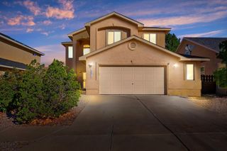 10431 CROSSCUT Drive NW, Albuquerque, NM 87114