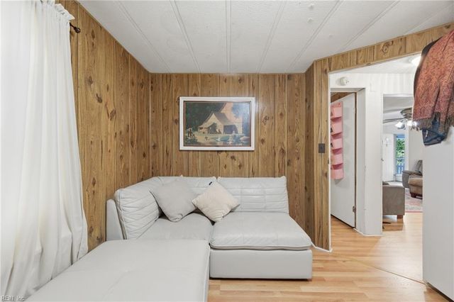 9788 Woods Cross RD, Gloucester, VA 23061