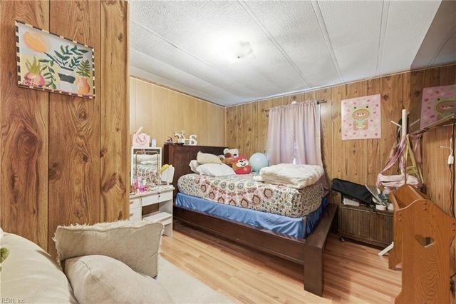 9788 Woods Cross RD, Gloucester, VA 23061