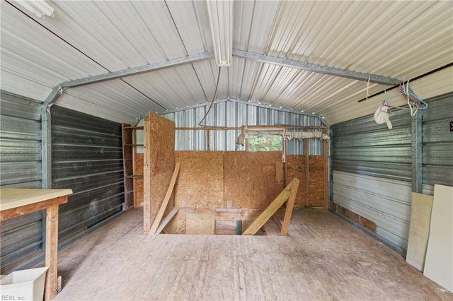 9788 Woods Cross RD, Gloucester, VA 23061