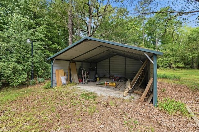 9788 Woods Cross RD, Gloucester, VA 23061