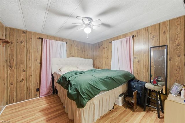 9788 Woods Cross RD, Gloucester, VA 23061