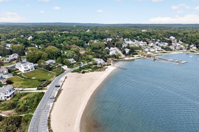 27 Bellavista Dr, Bourne, MA 02559