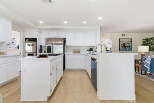 28360 Easton Lane, Santa Clarita, CA 91350