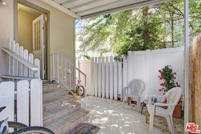 196 Cherokee, Topanga (los Angeles), CA 90290